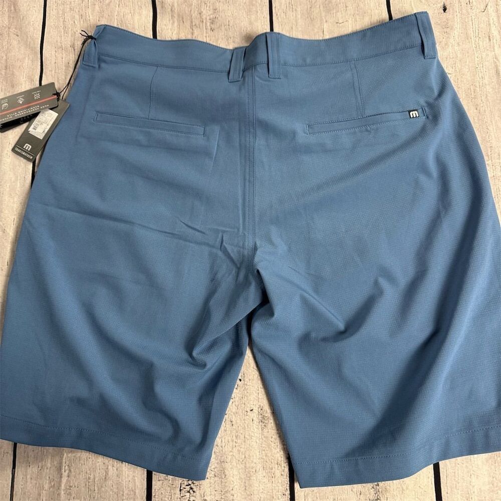 Travis Mathew Men's Golf Shorts Blue Size 34 Casual Dressy spring summer NWT - Picture 1 of 6